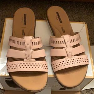 Women’s Clark’s sandals. (Blush Pink). Size 8 1/2